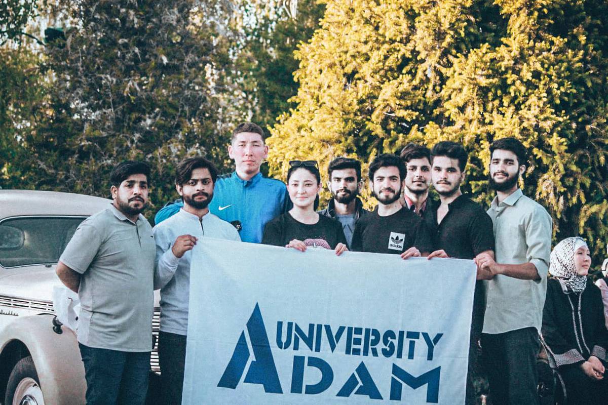 Exams and summer are coming soon and we want to remember how we spent the weekend together with students